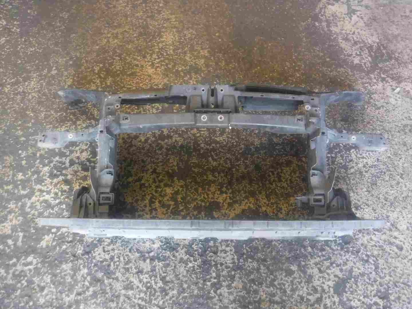 Volkswagen Golf MK5 2003-2009 Radiator Support Slam Panel