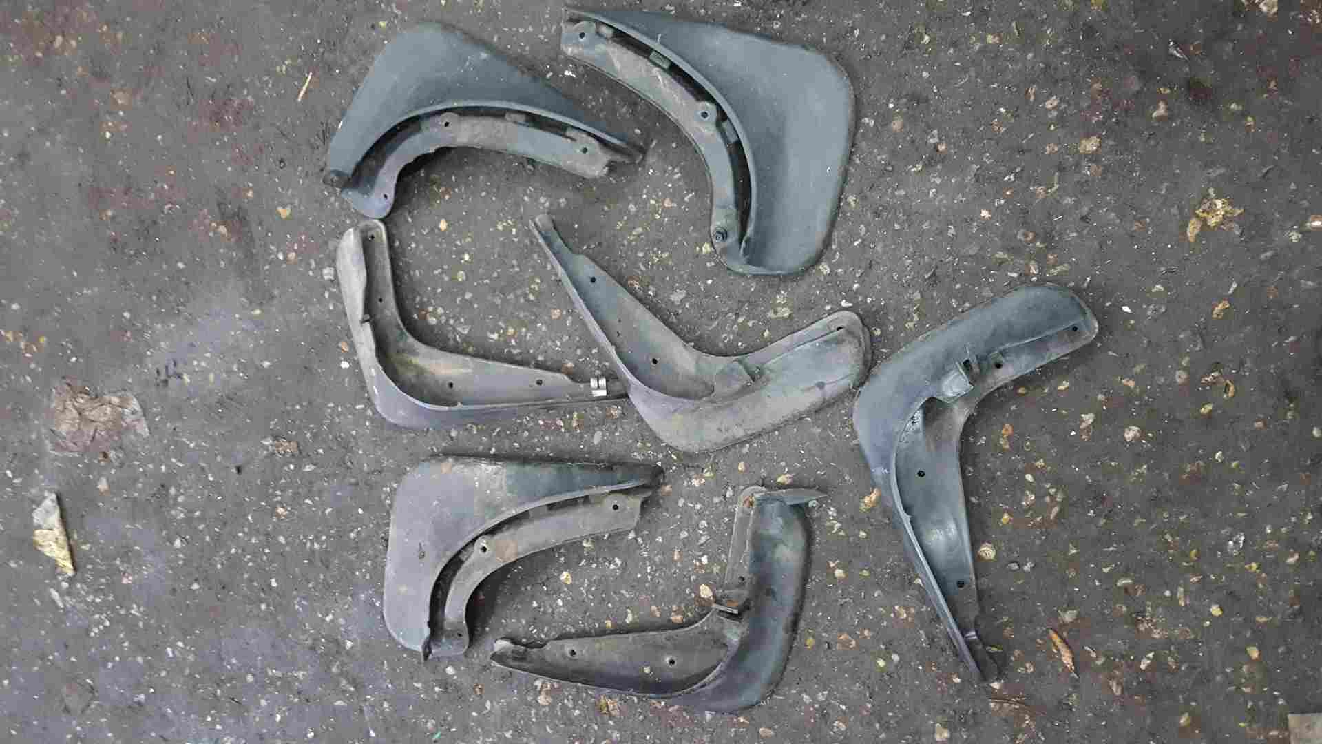 Volkswagen Golf MK5 2003-2009 Rear + Front MUD Flap Guards SET