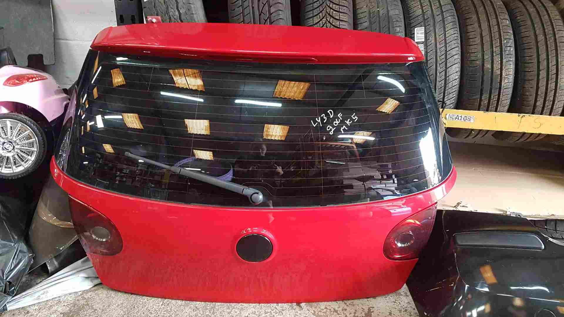 Volkswagen Golf MK5 2003-2009 Rear Boot Tailgate RED Ly3d