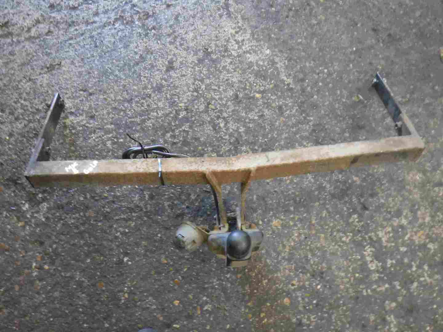 Volkswagen Golf MK5 2003-2009 Rear Tow Bar Complete