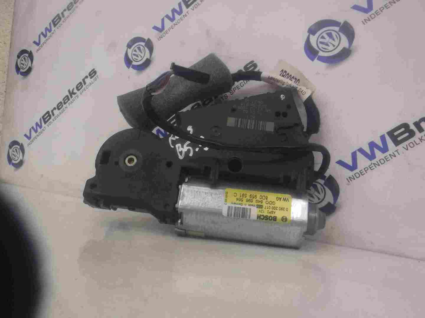 Volkswagen Golf MK5 2003-2009 Sunroof Motor 8D0959591c