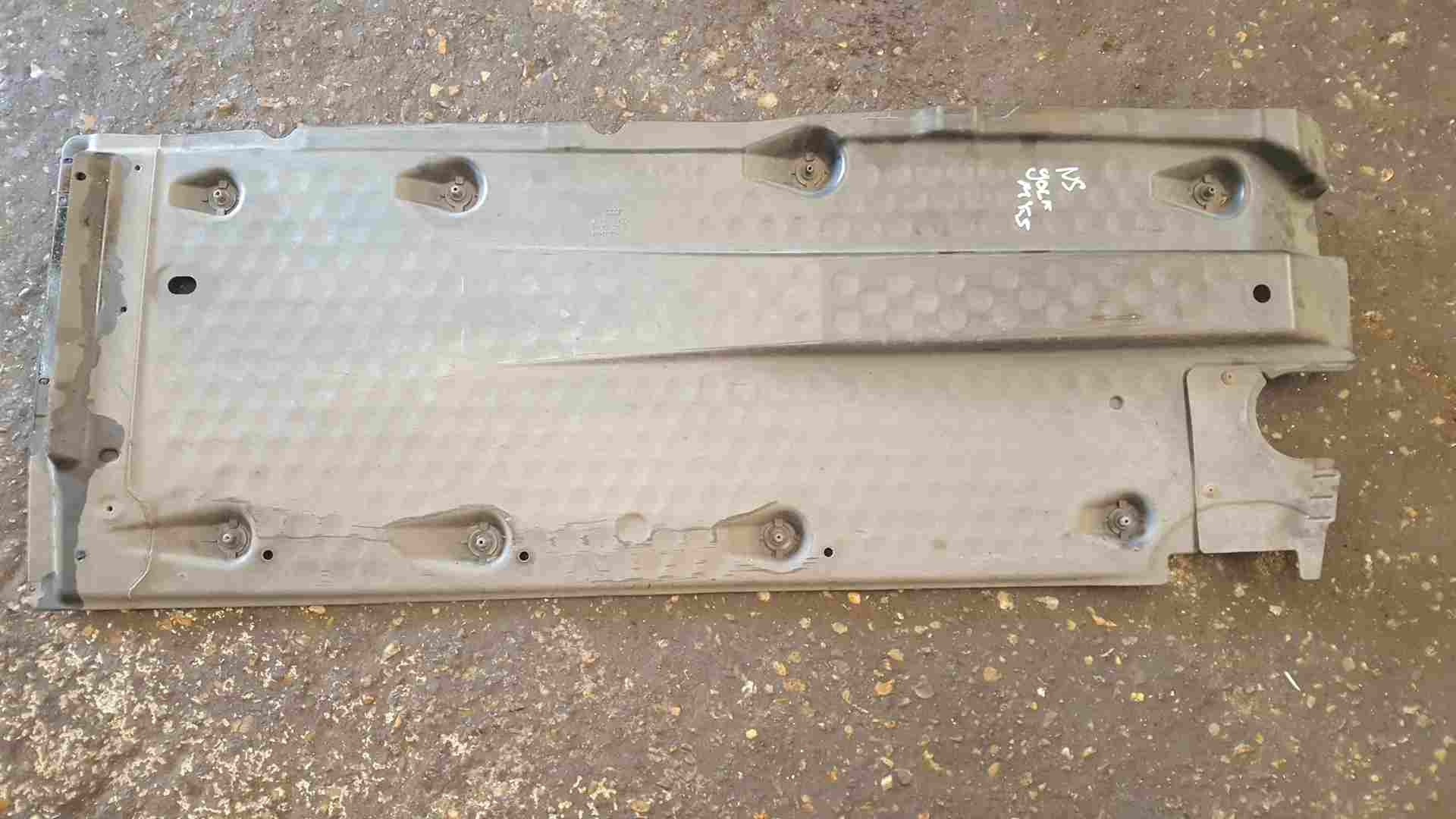 Volkswagen Golf MK5 2003-2009 Under Tray Splash Guard 1K0825211e