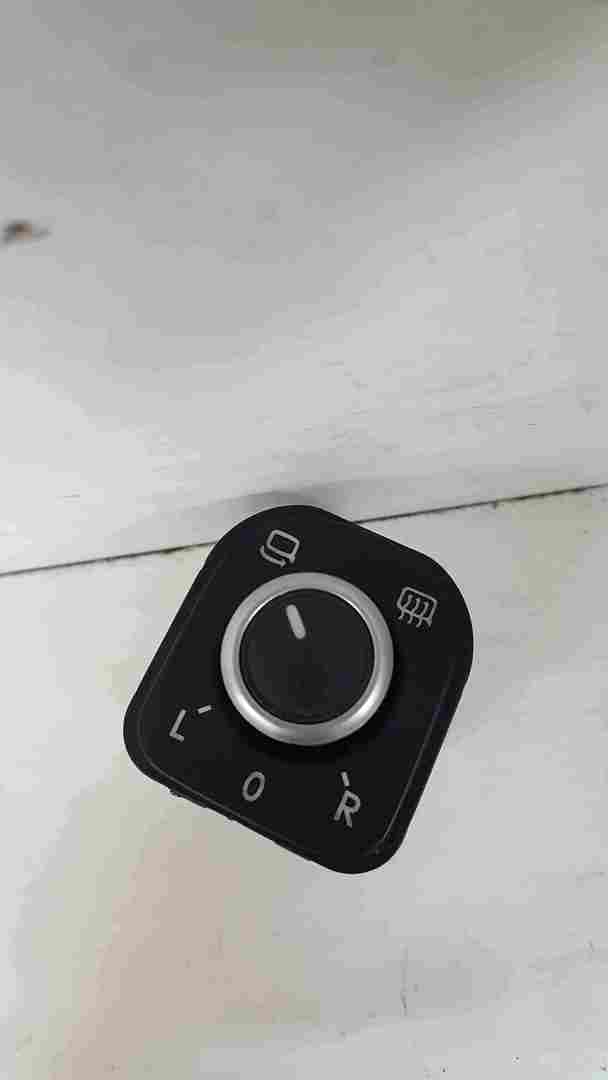 Volkswagen Golf MK5 2003-2009 Wing Mirror Adjuster Knob Switch Folding