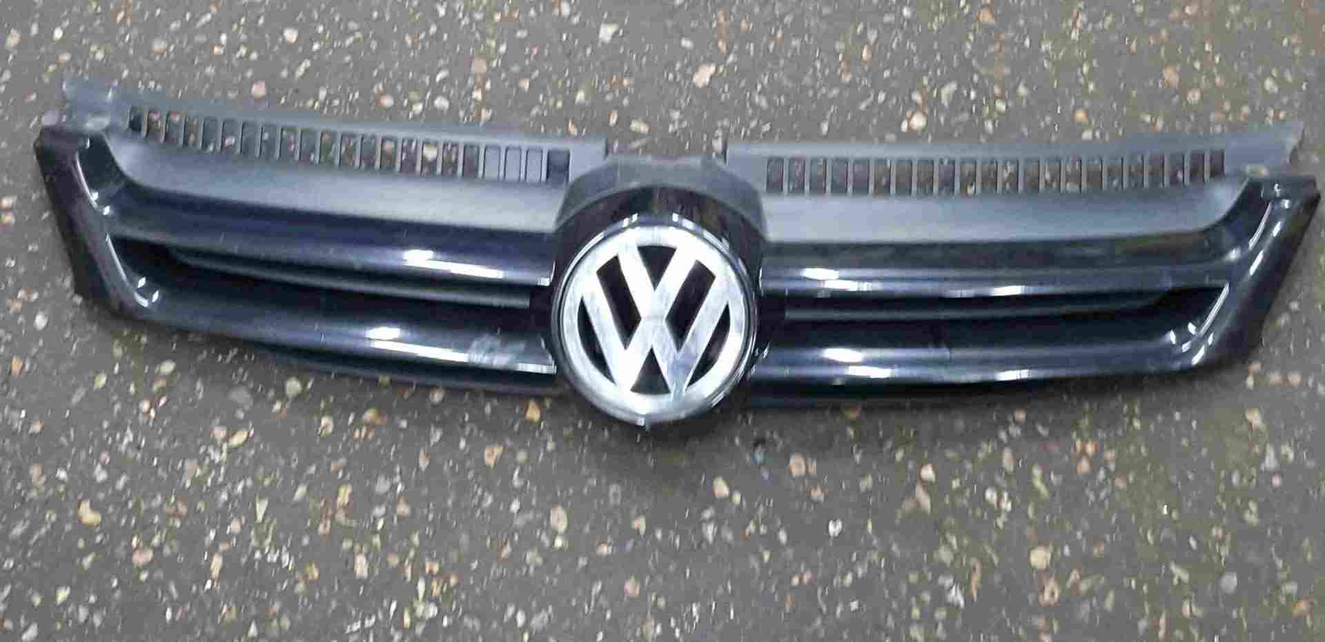 Volkswagen Golf MK5 Plus 2003-2009 Front Bumper Grill Black LC9Z