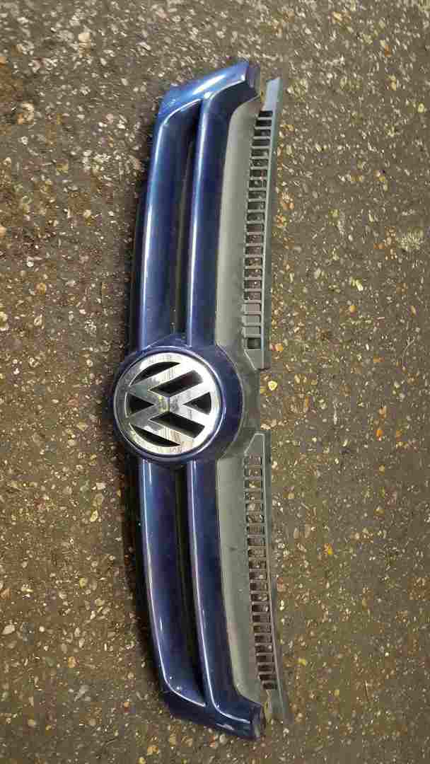 Volkswagen Golf MK5 Plus 2003-2009 Front Bumper Grill Blue Ld5q