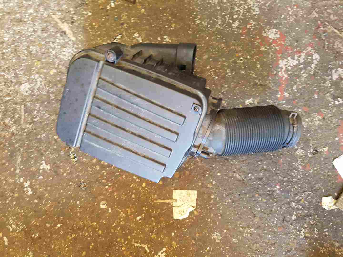 Volkswagen Golf MK6 2009-2012 1.4 TSI Airbox Filter Housing 1K0129607al