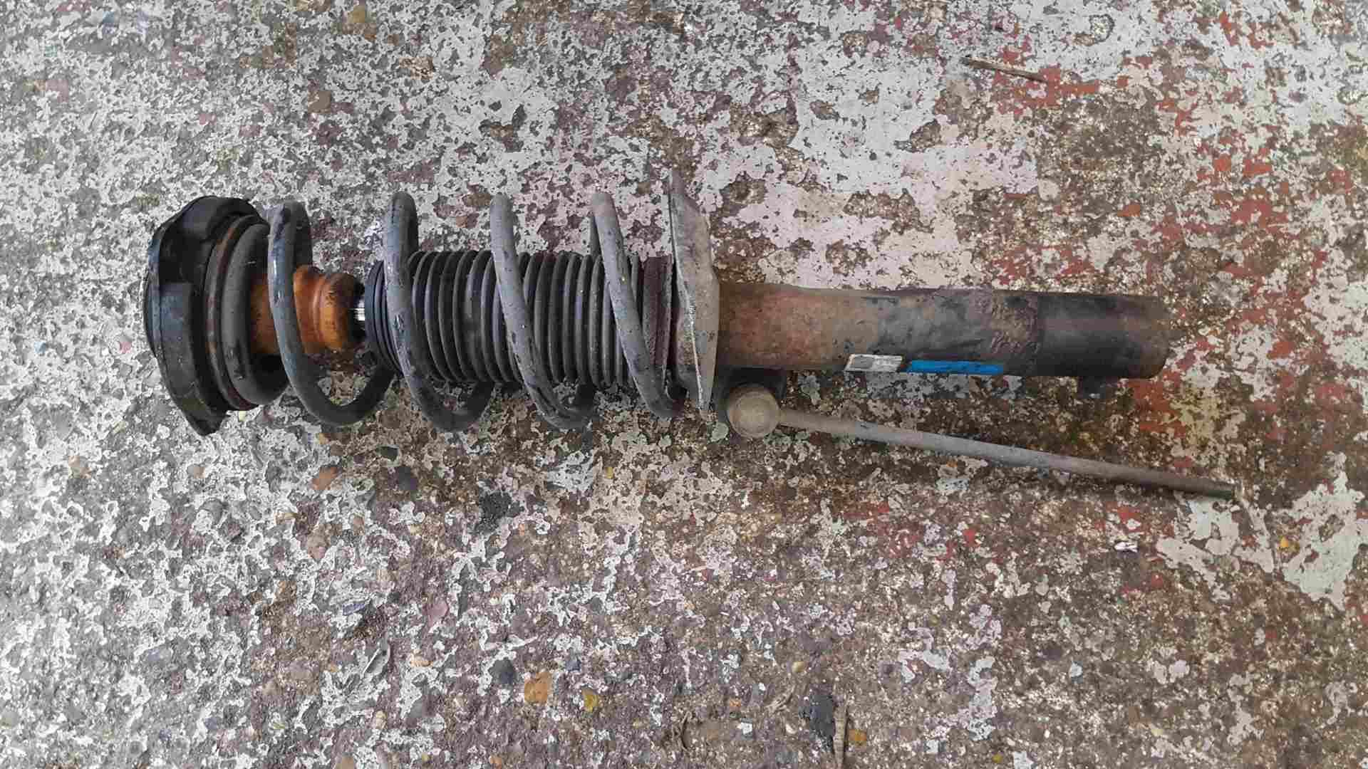 Volkswagen Golf MK6 2009-2012 1.6 TDI Passenger NSF Front Shock LEG Spring