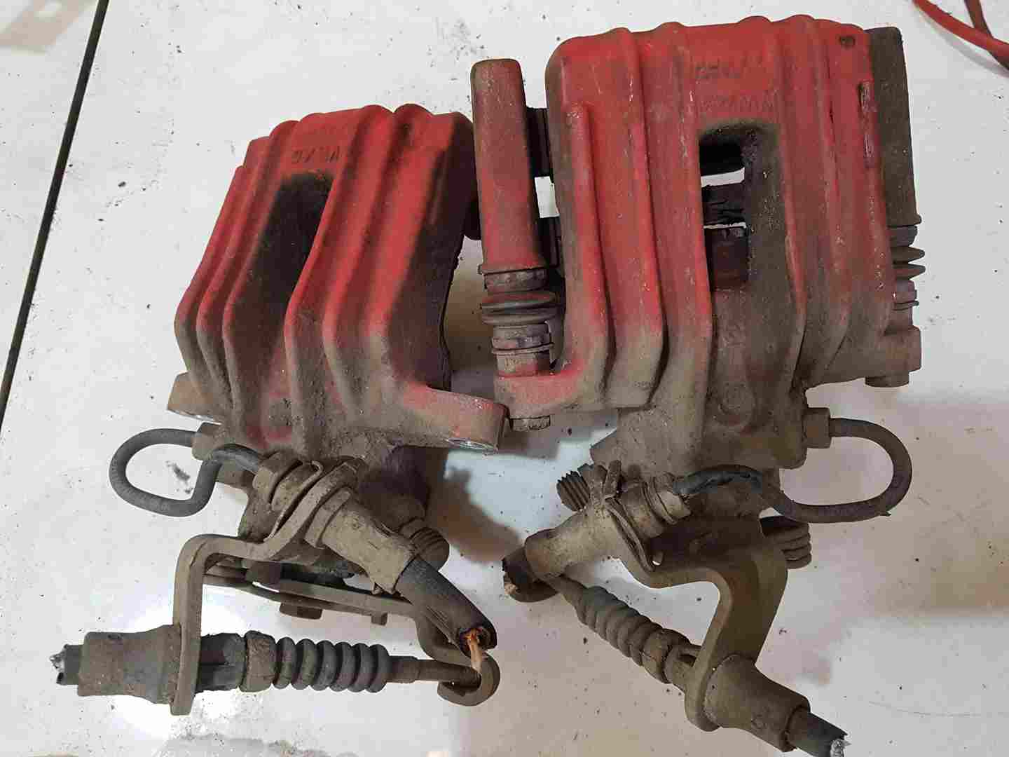 Volkswagen Golf MK6 2009-2012 2.0 GTD Red SET Of Calipers Rear