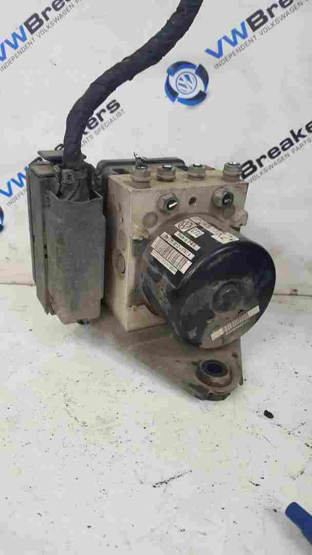 Volkswagen Golf MK6 20092012 ABS Pump Unit Computer Brakes 1K0907379bj Store Used