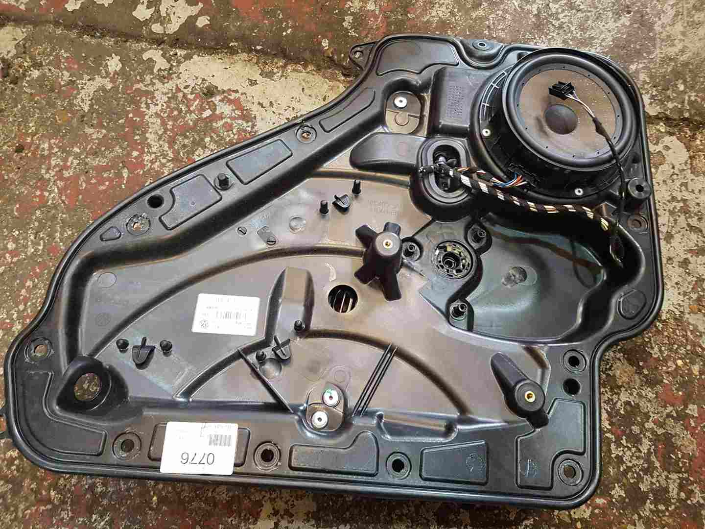 Volkswagen Golf MK6 2009-2012 Drivers OSR Rear Window Regulator Electric