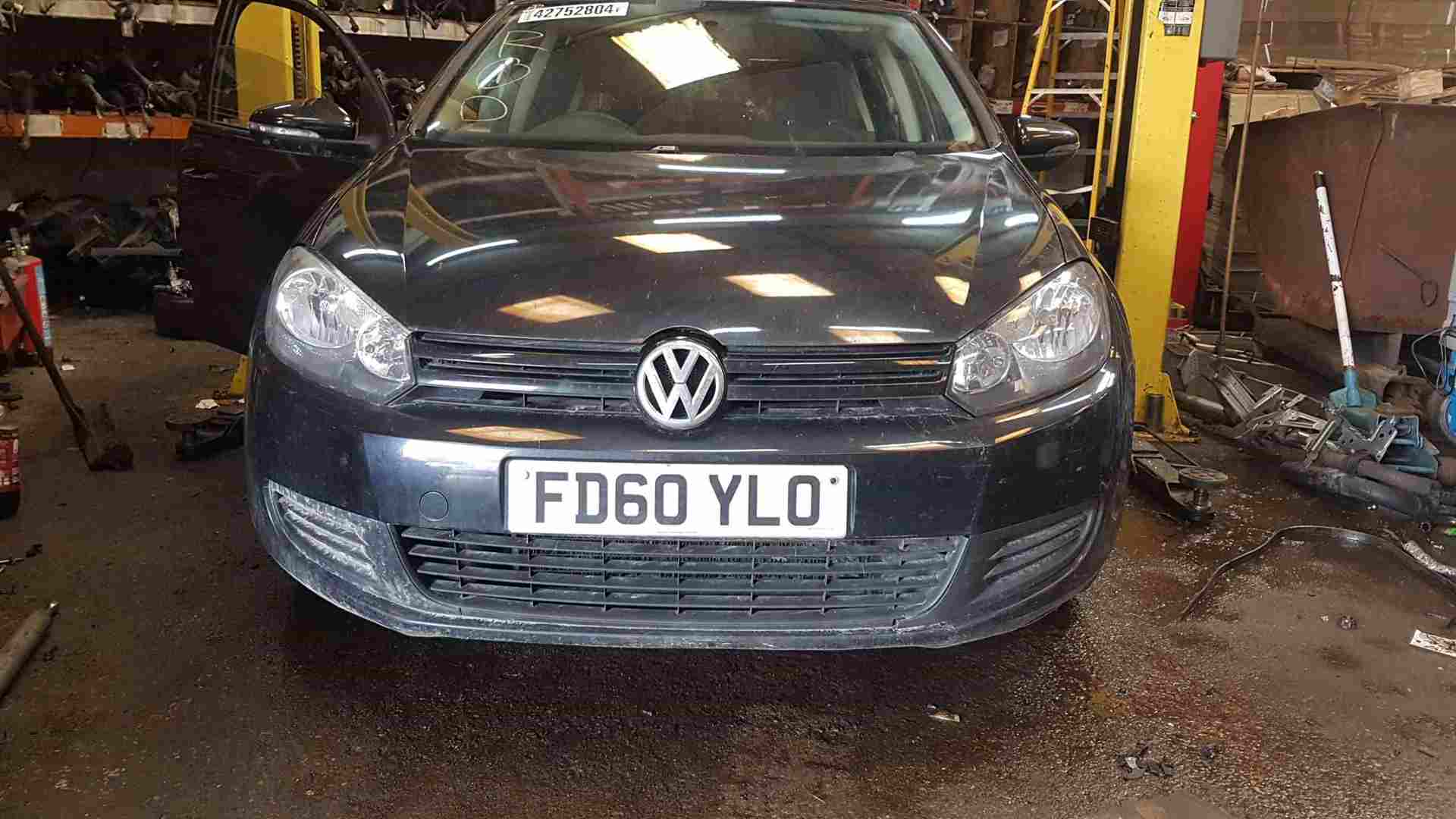Volkswagen Golf MK6 2009-2012 Front Bumper Black Lc9x