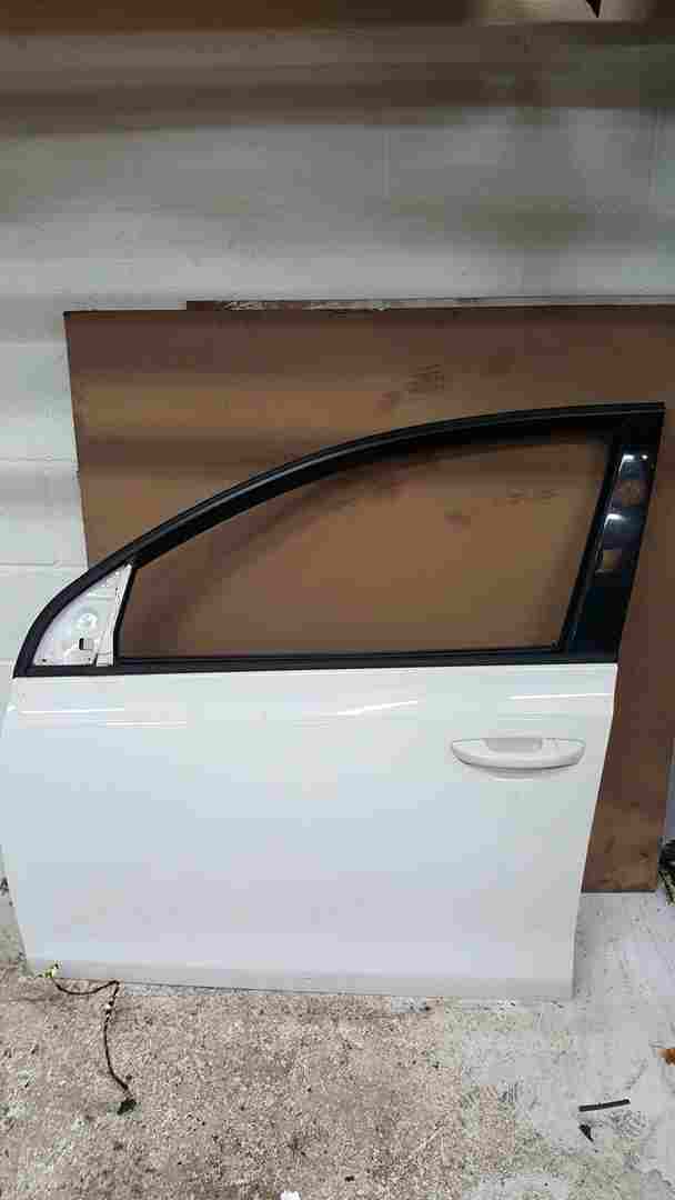 Volkswagen Golf MK6 2009-2012 Passenger NSF Front Door White Lb9a 5Dr