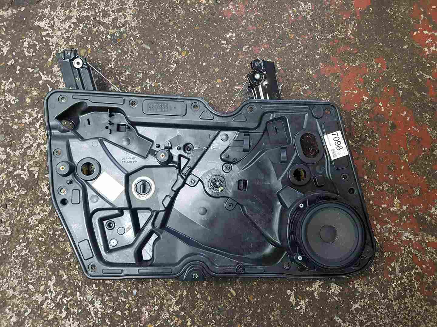 Volkswagen Golf MK6 2009-2012 Passenger NSF Front Window Regulator 5Dr