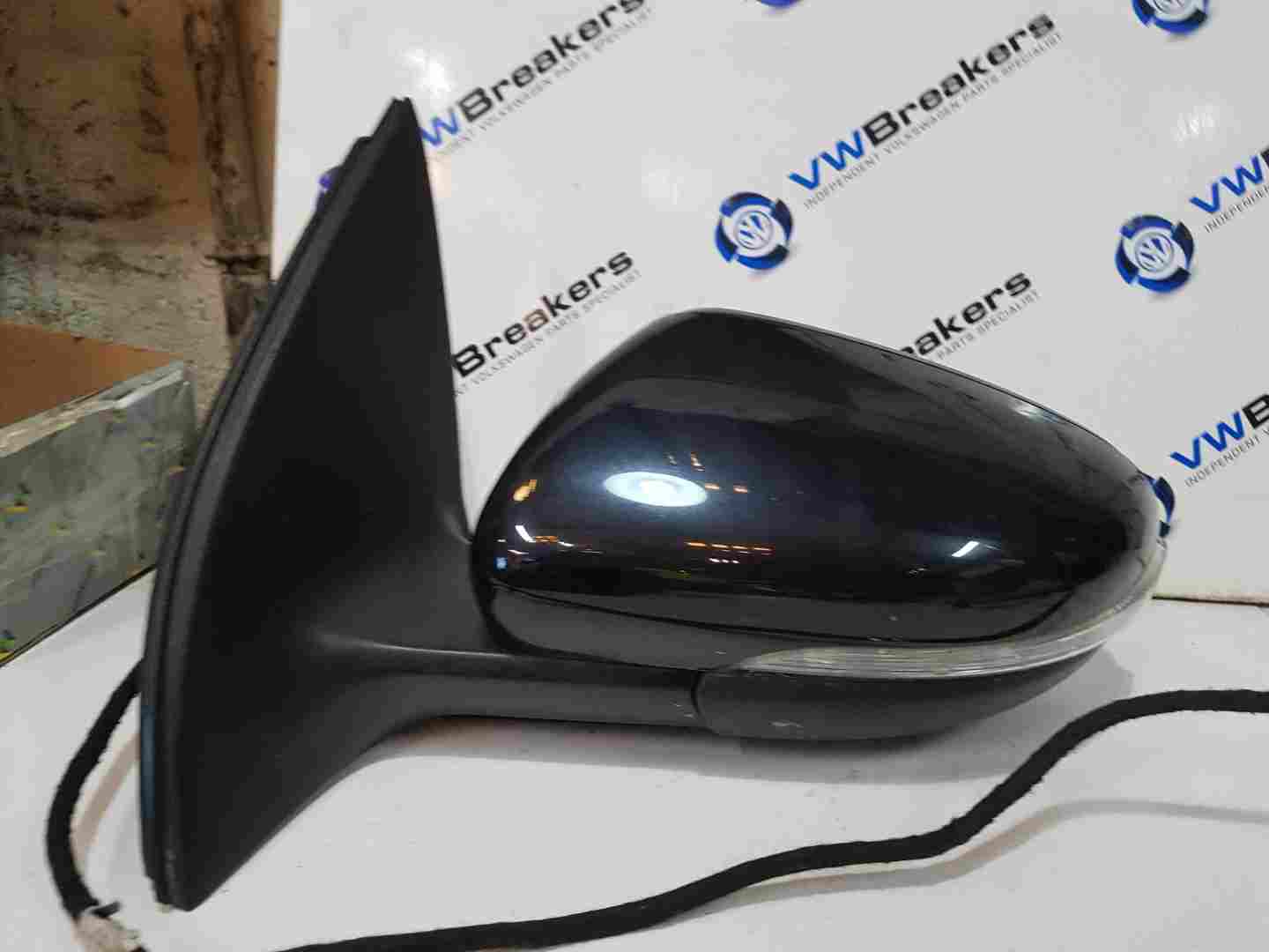 Volkswagen Golf MK6 2009-2012 Passenger Ns Wing Mirror Lc9x Puddle