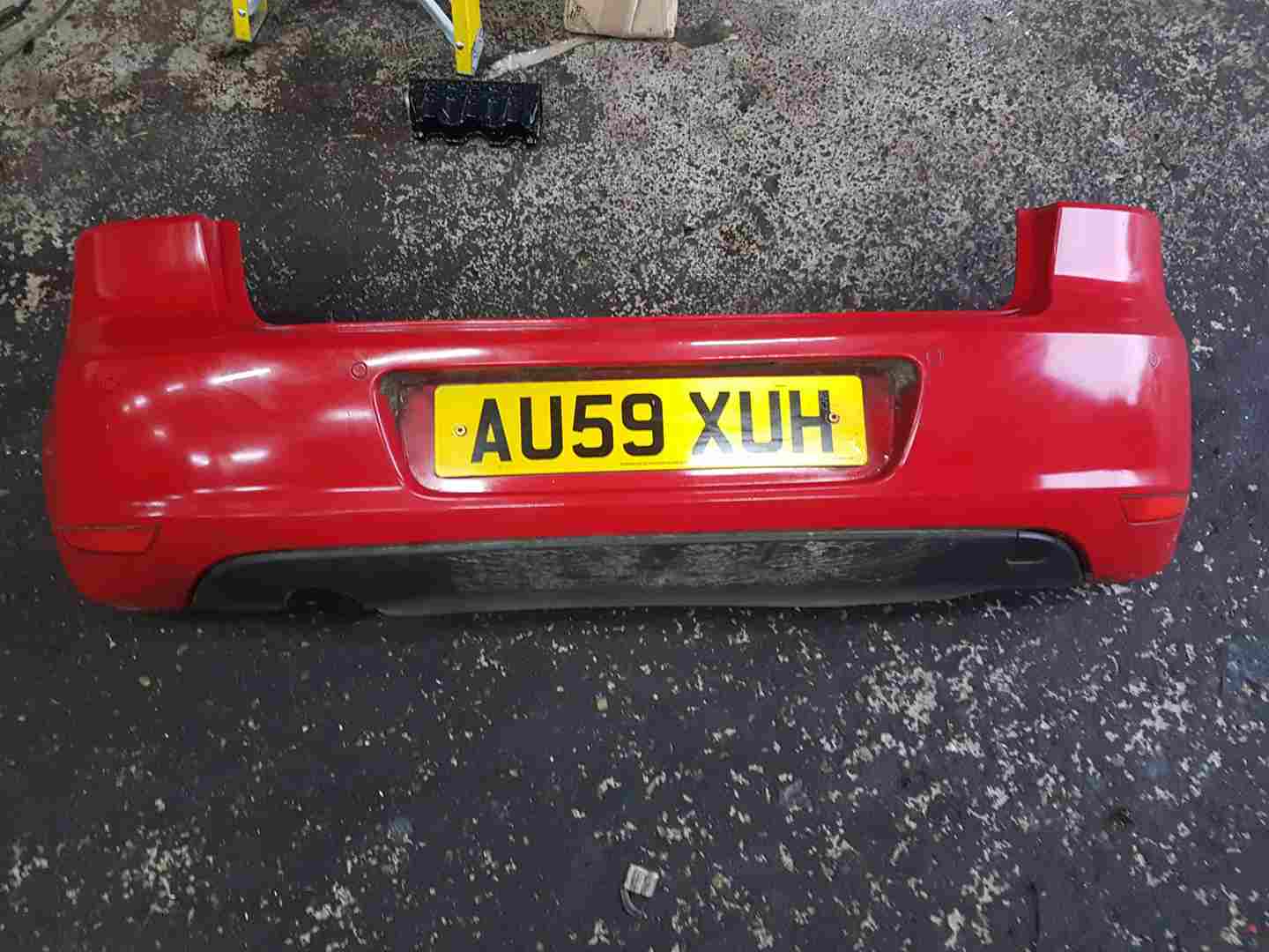 Volkswagen Golf MK6 2009-2012 Rear Bumper + Reverse Sensors RED Ly3d
