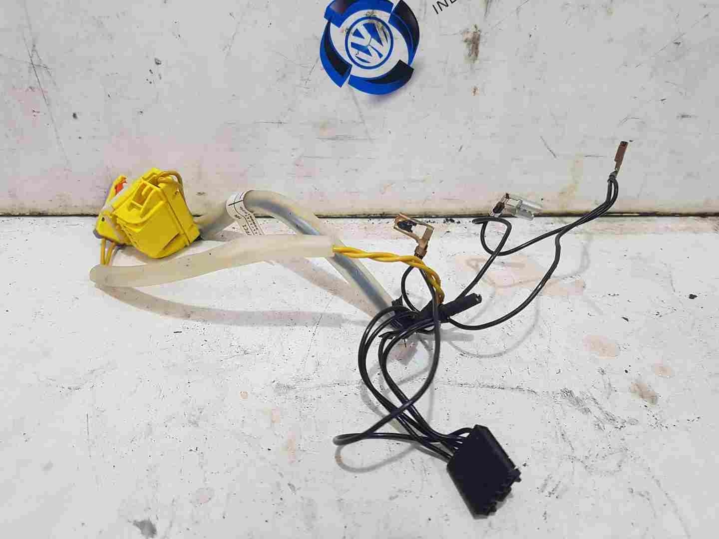 Volkswagen Golf MK6 2009-2012 Steering Wheel Wiring Harness Loom  5K0971584A