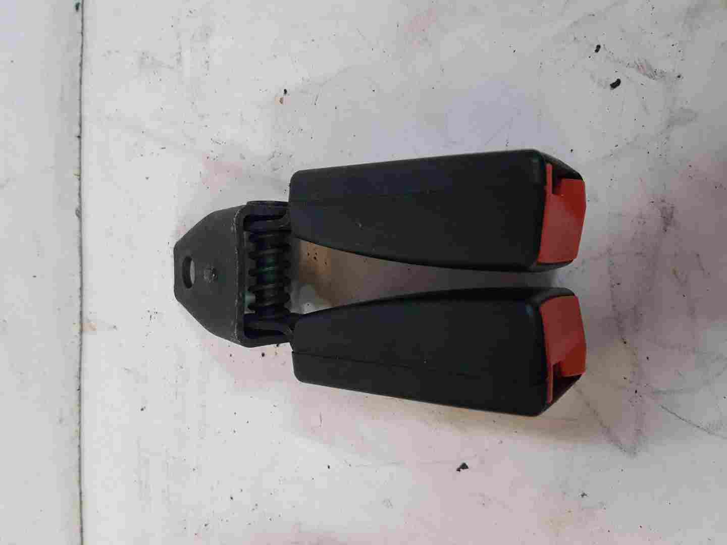 Volkswagen Golf MK6 Convertible 2009-2012 Rear Seat Belt Buckle Clip 8J8857739H