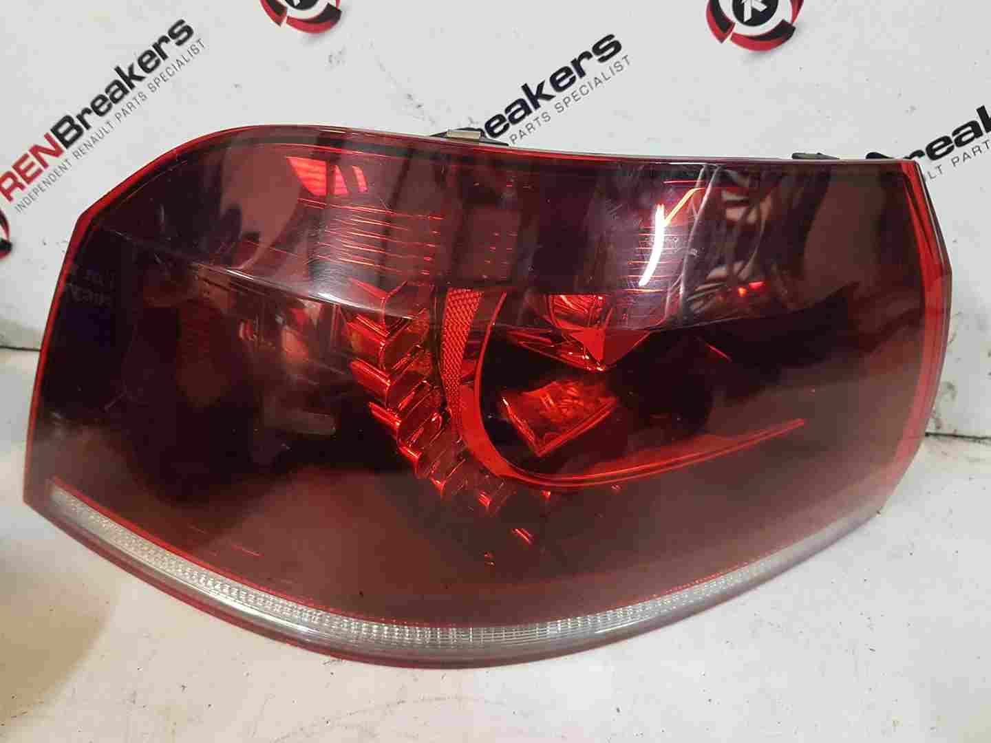 Volkswagen Golf MK6 Convertible 2009-2012 Passenger NSR Rear Light