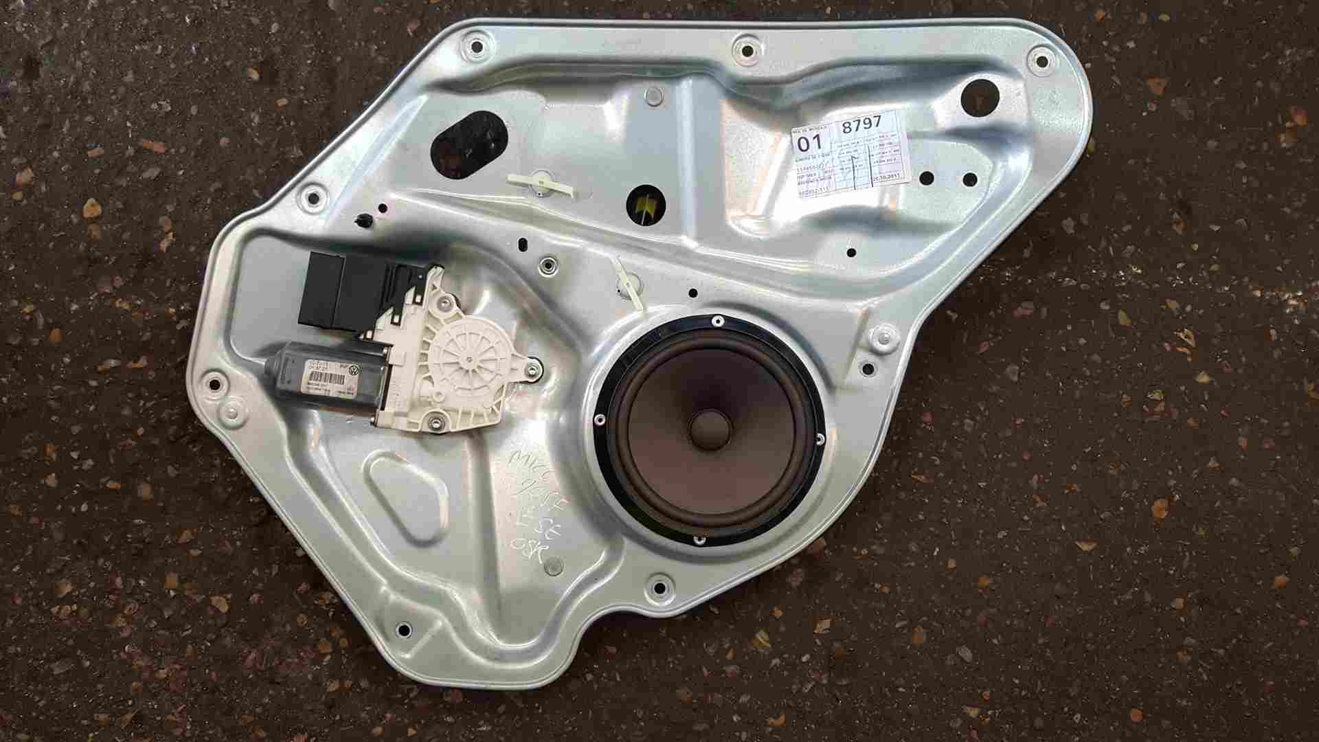 Volkswagen Golf MK6 Estate 2009-2012 Drivers OSR Rear Window Motor + Regulator