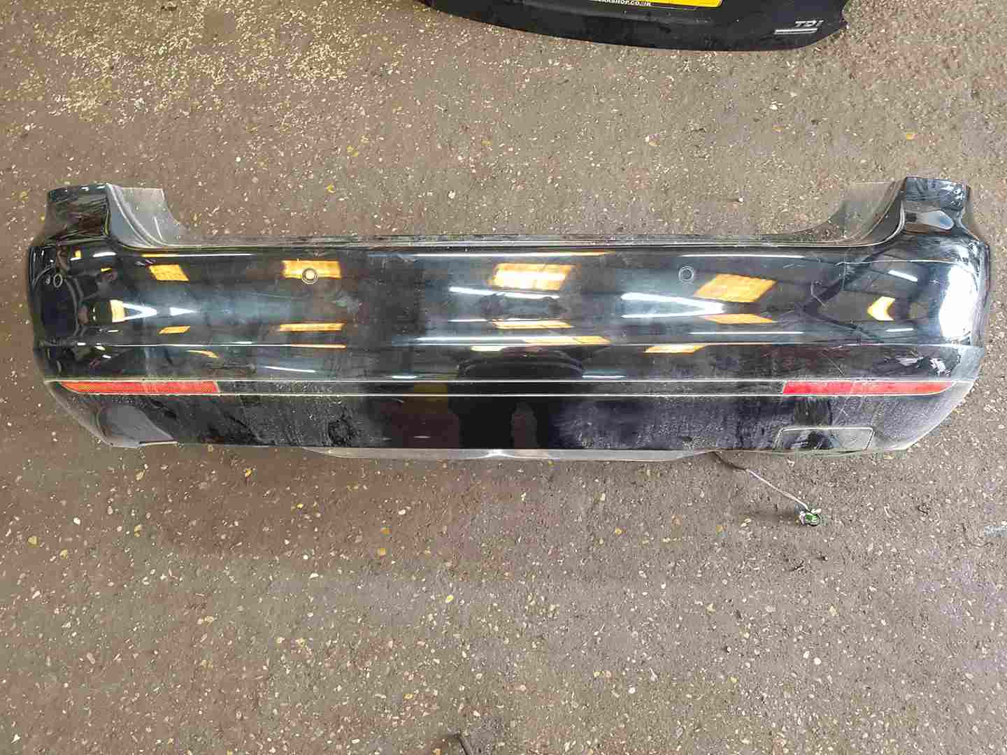 Volkswagen Golf MK6 Estate 2009-2012 Rear Bumper Black L041
