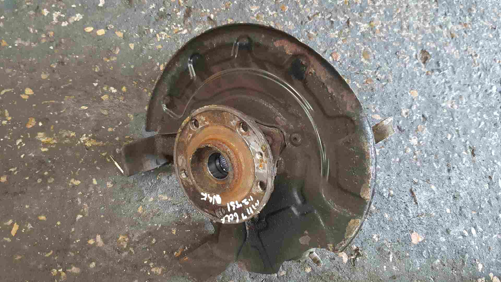 Volkswagen Golf MK7 2012-2017 1.2 Passenger NSF Front Wheel HUB