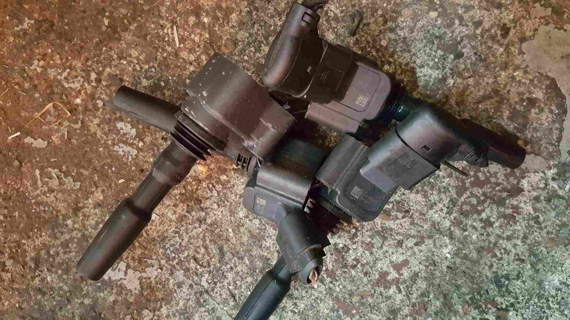 Volkswagen Golf MK7 2012-2017 1.2 TSI Ignition Coil Pack Pencils X4 SET