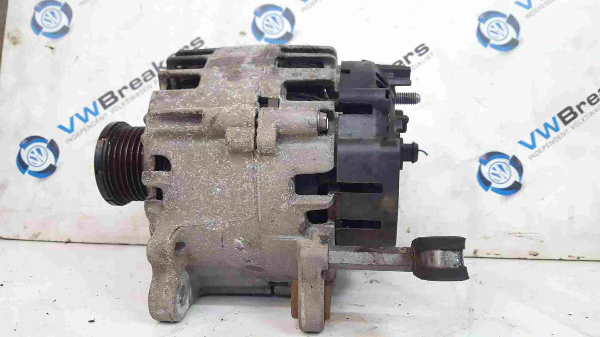 Volkswagen Golf MK7 2012-2017 1.6 TDI Alternator 03L903023l