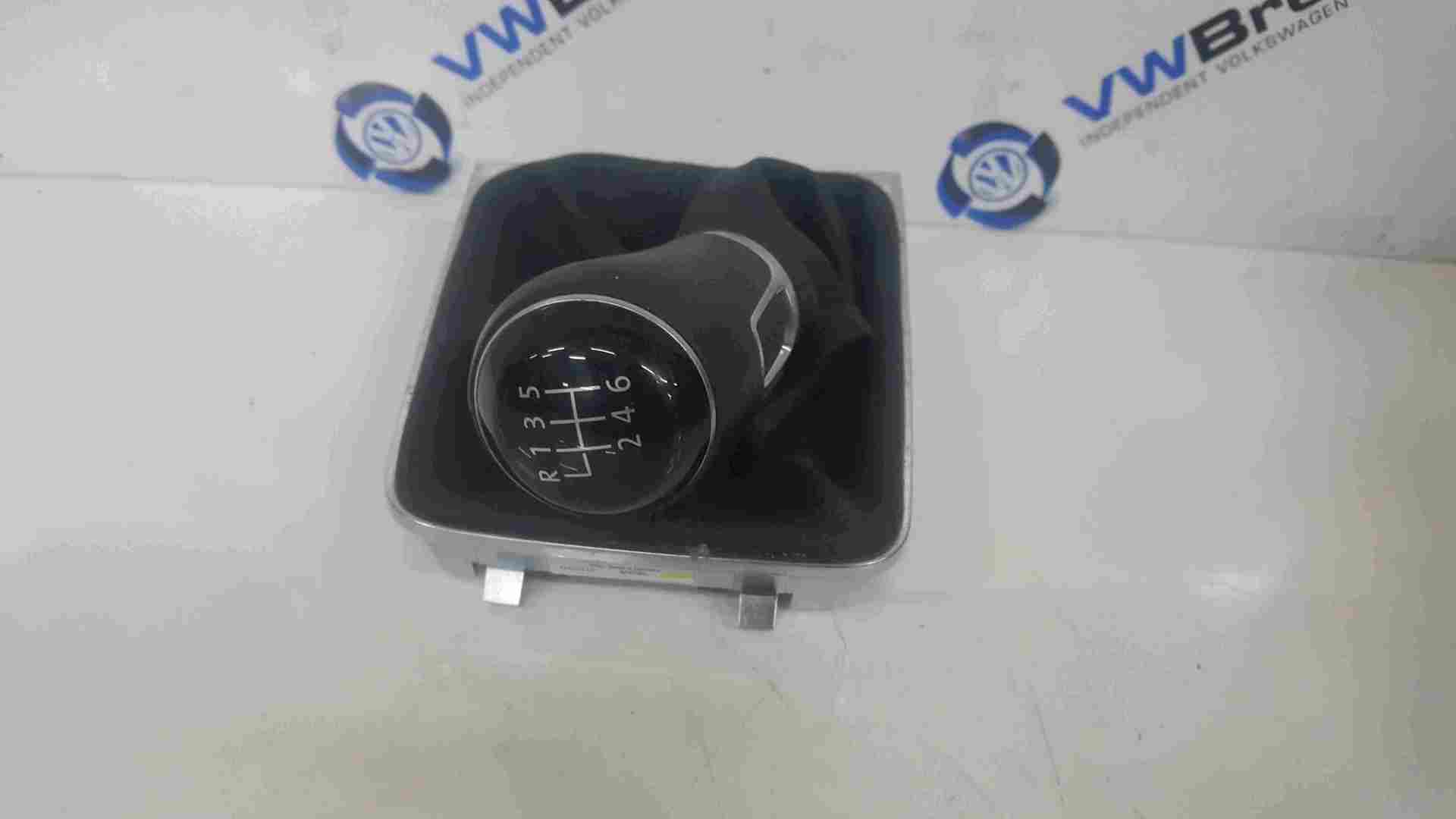 Volkswagen Golf MK7 2012-2017 6 Speed Gearstick Knob 5G2711113C