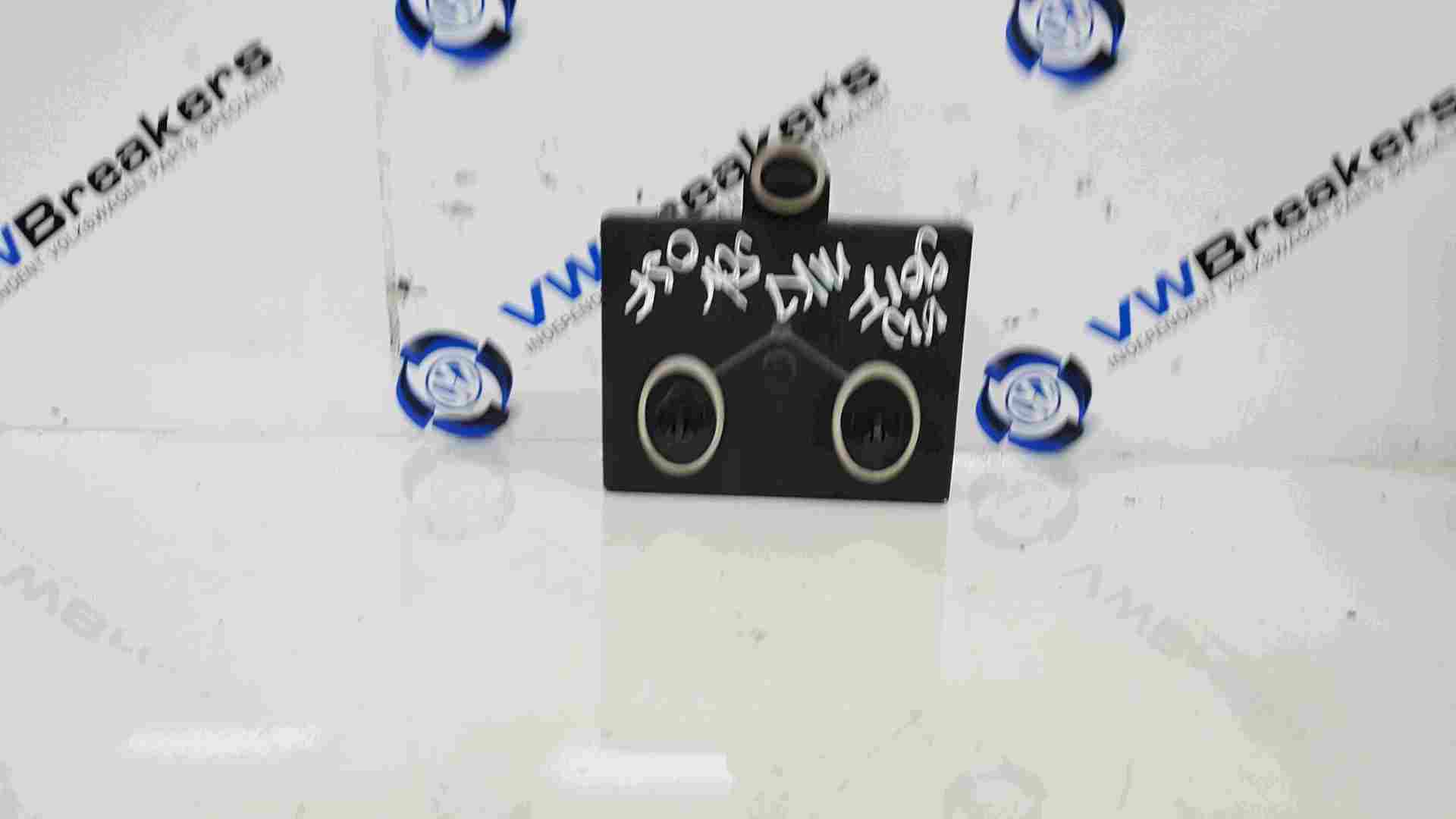 Volkswagen Golf MK7 2012-2017 Drivers Door Control Unit Module 5Q0959593D
