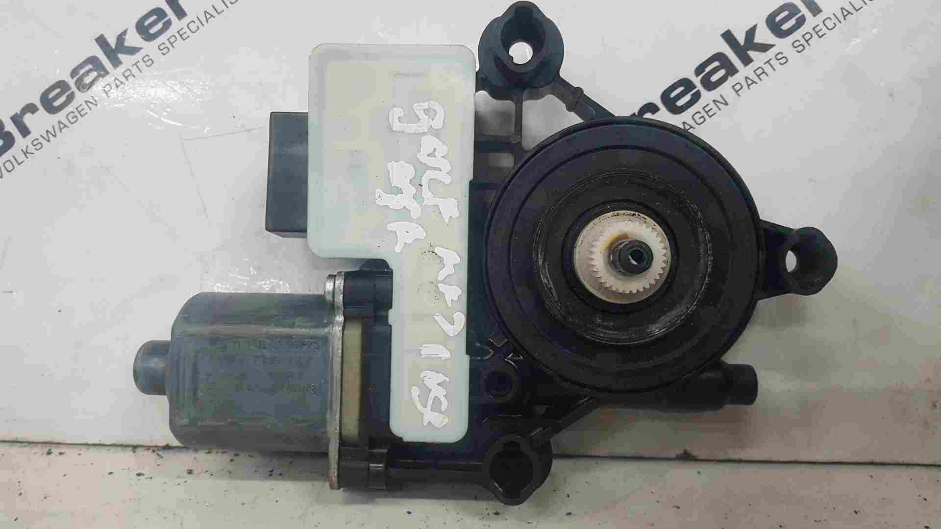 Volkswagen Golf MK7 2012-2017 Passenger NSR Rear Window Motor 5Q0959811a