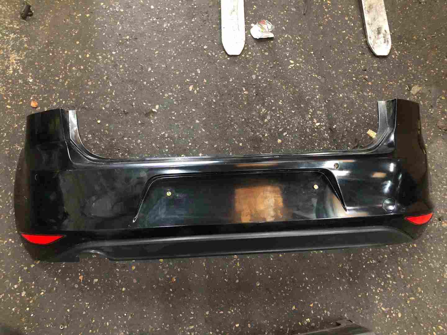 Volkswagen Golf MK7 2012-2017 Rear Bumper Black Lc9x + Reversing Sensors Damaged