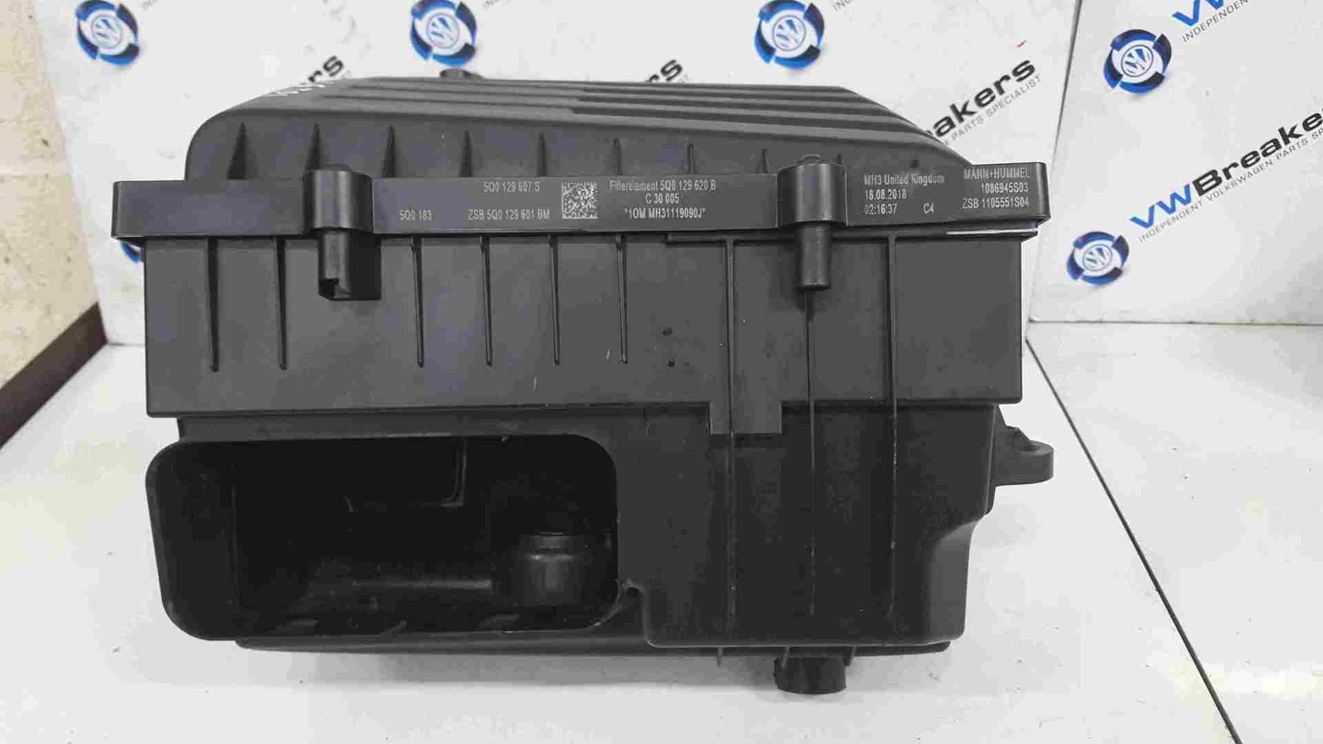 Volkswagen Golf MK7 2017-2020 1.6 TDi Airbox Filter Housing 5Q0129607S