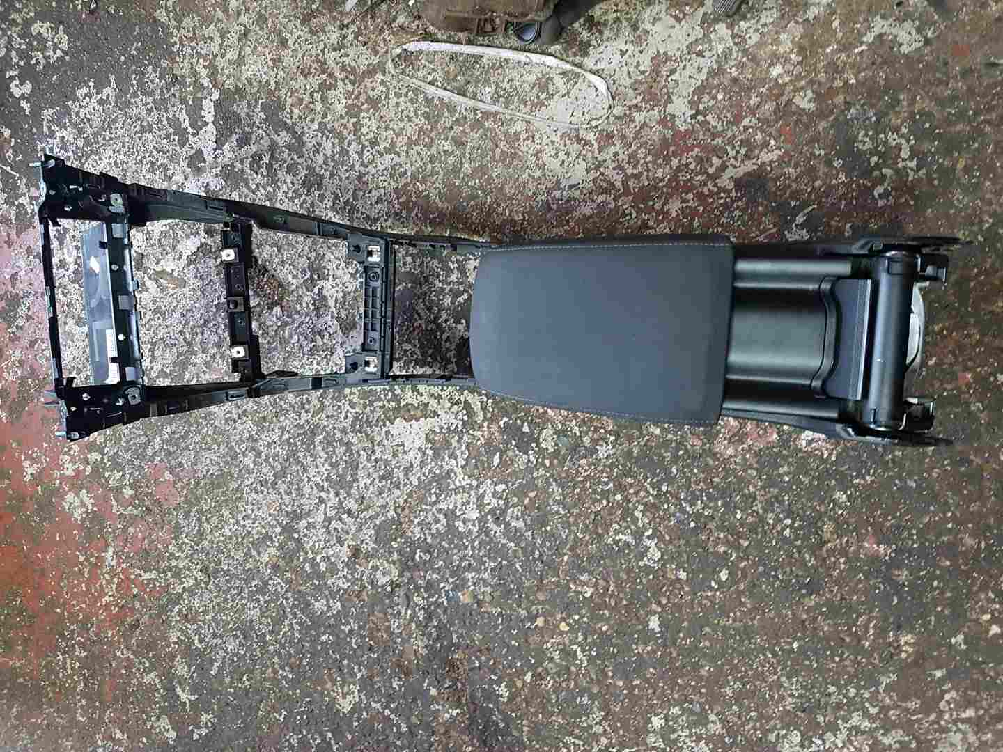Volkswagen Golf MK7 2017-2020 Centre Armrest Console Cloth Black