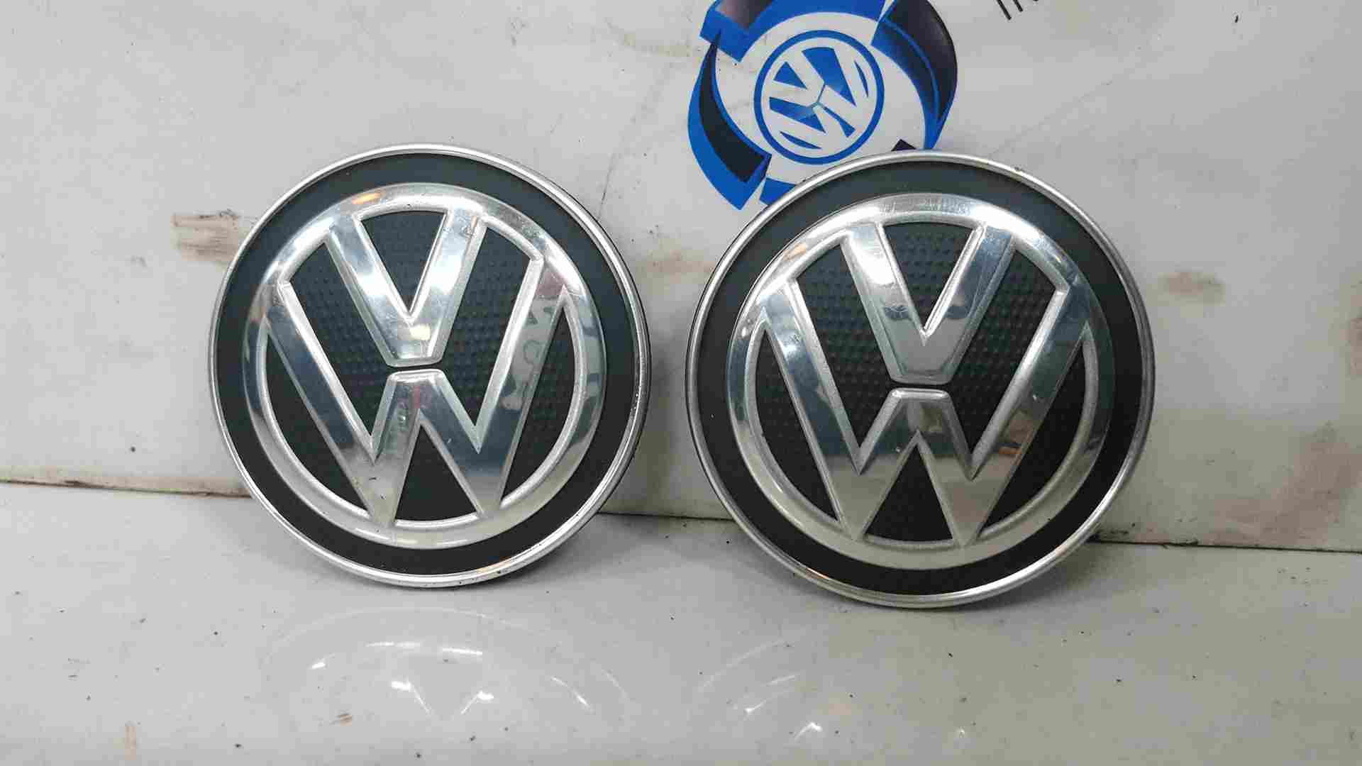 Volkswagen Golf MK7 7.5 2012-2020 Wheel Centre CAP Pair Passat 65mm x2 5G0601171
