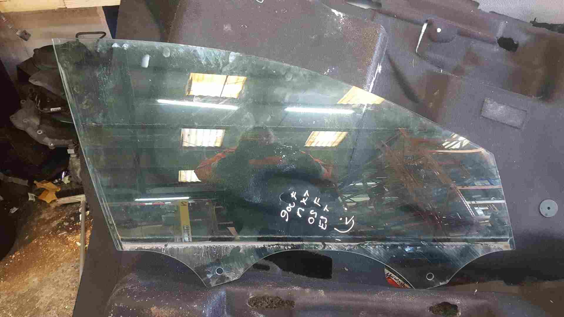 Volkswagen Golf MK7 Estate 2012-2017 Drivers OSF Front Window Glass 5Dr