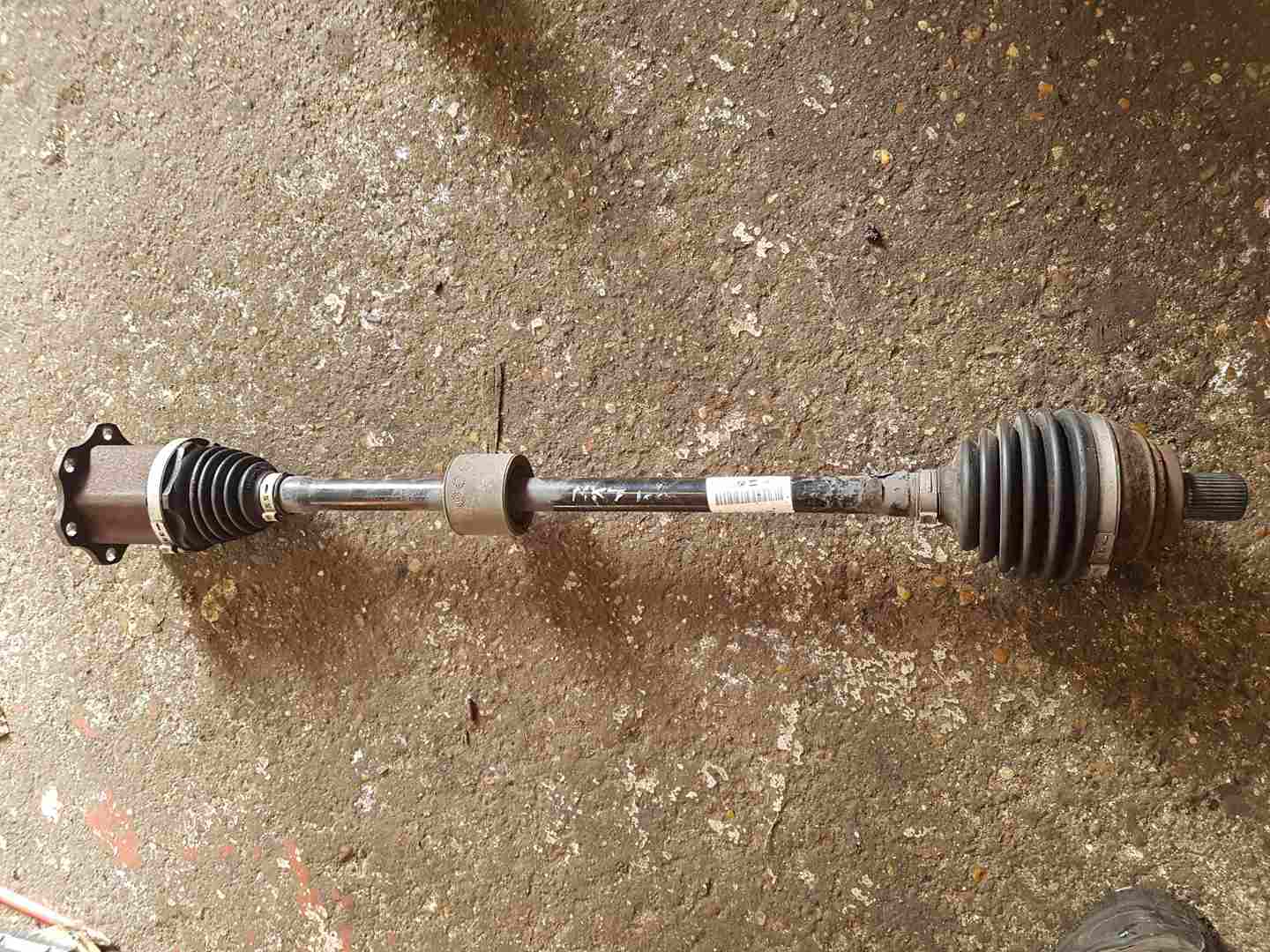 Volkswagen Golf Mk7.5 2017-2020 1.0 TSI Drivers OSF Front Driveshaft Auto