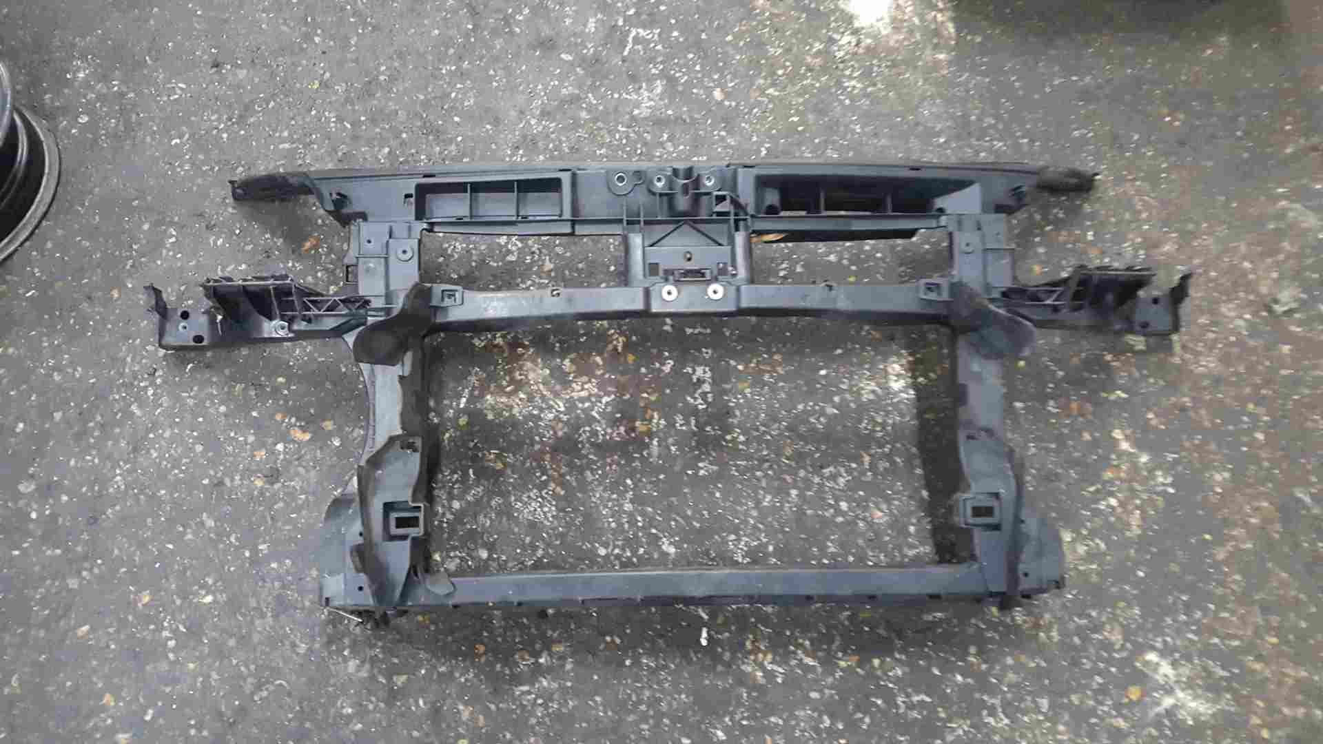 Volkswagen Golf Plus 2009-2012 1.4 TSi Radiator Rad Support Slam Panel Plastic