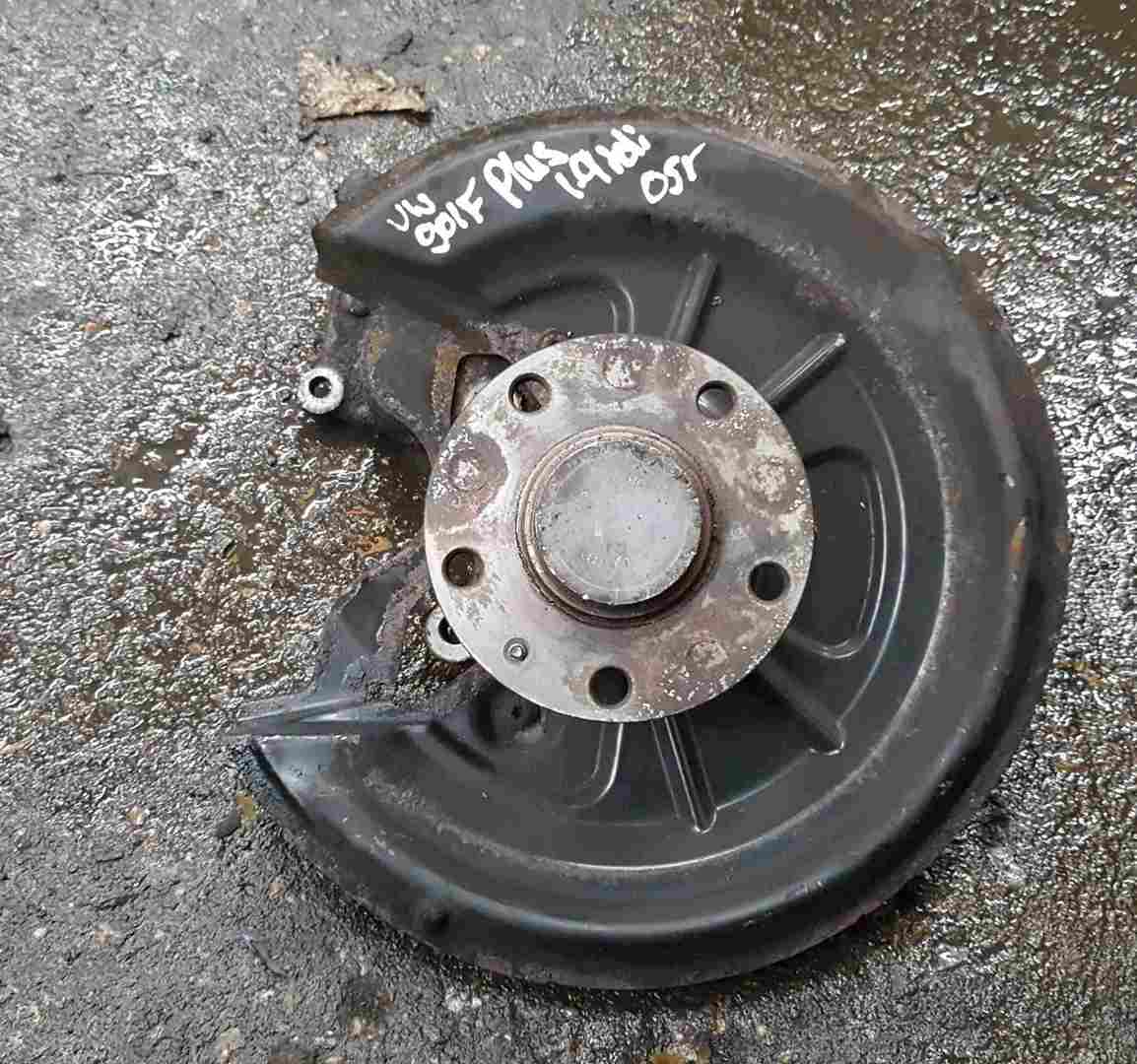 Volkswagen Golf Plus MK5 2003-2009 1.9 TDi Drivers OSR Rear Wheel Hub