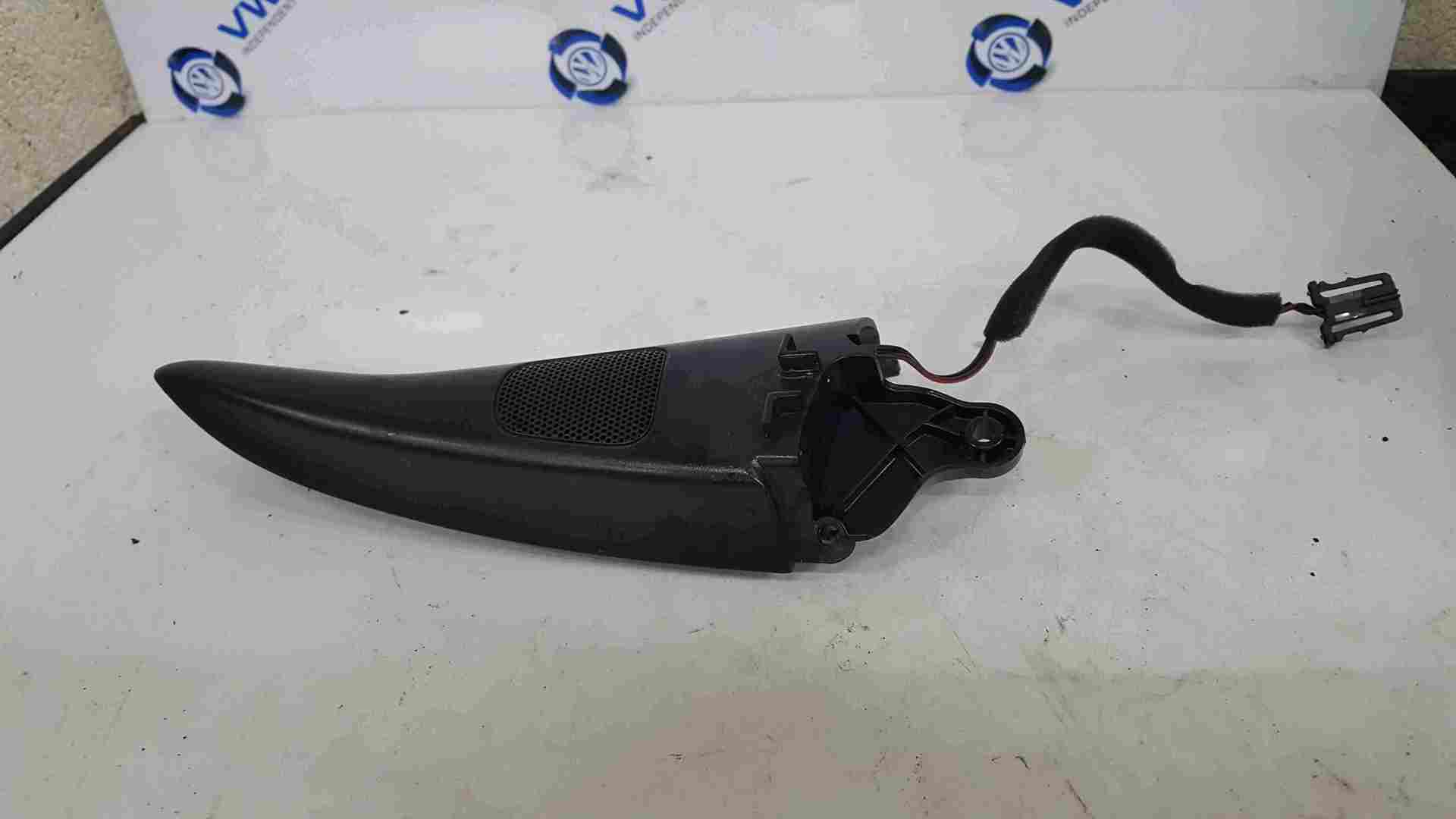 Volkswagen Golf Plus MK5 2003-2009 Drivers OSF Front Mirror Plastic Speaker