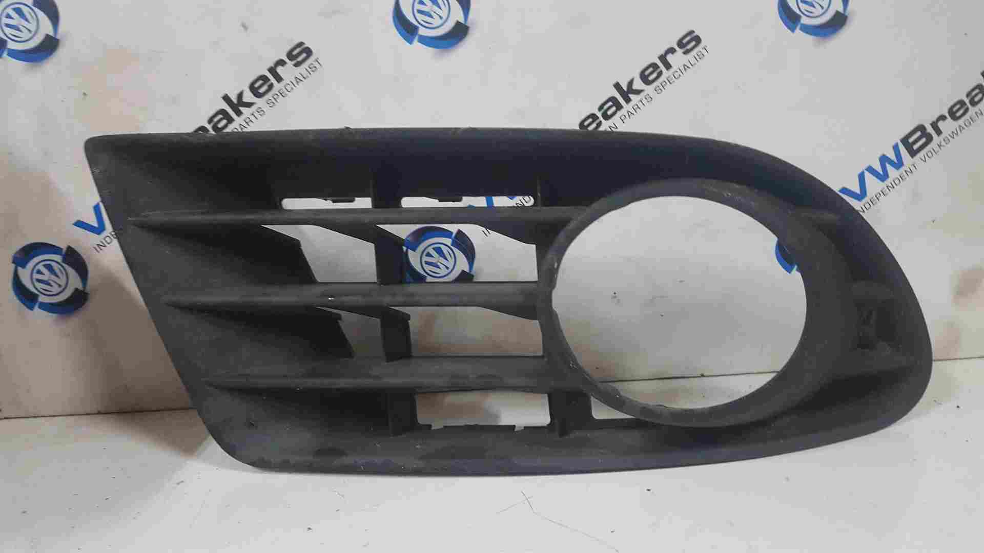 Volkswagen Golf Plus MK5 2003-2009 Passenger NSF Front Bumper FOG Surround Trim
