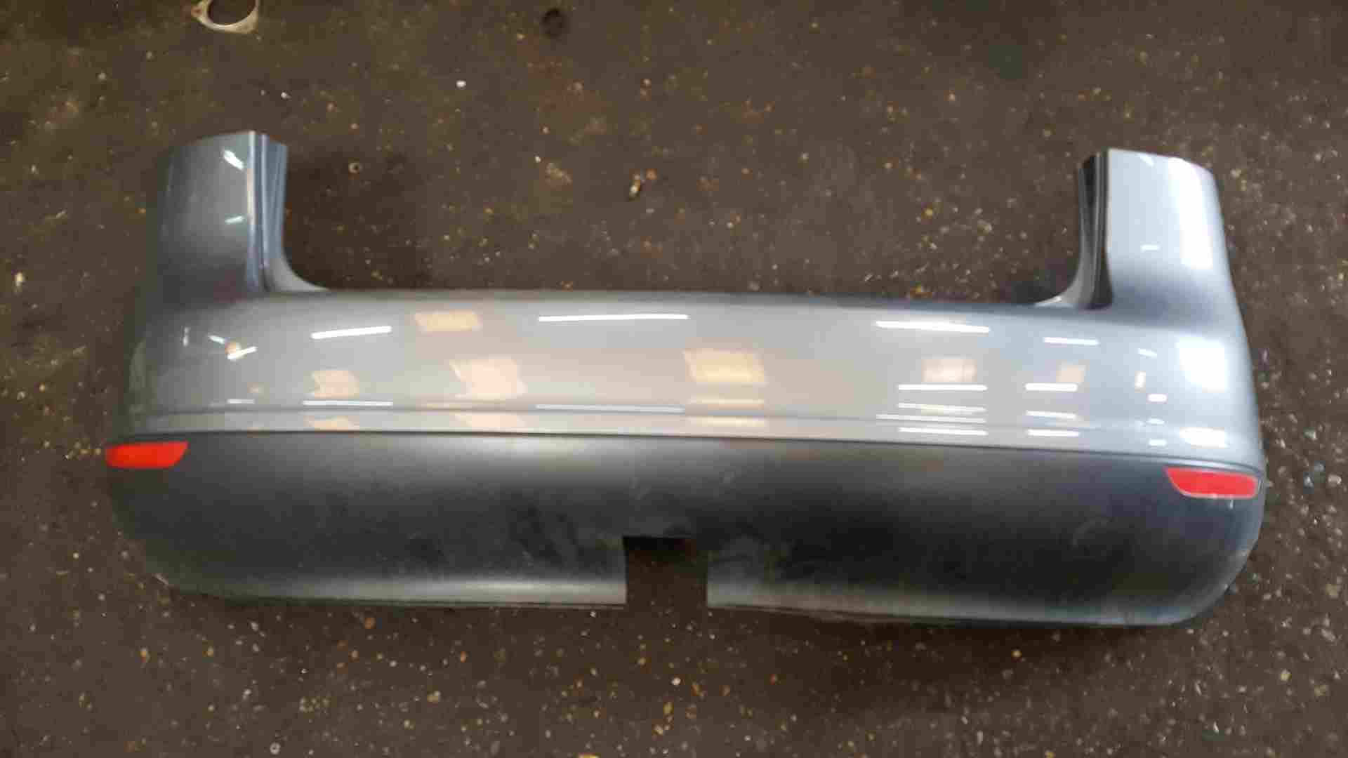 Volkswagen Golf Plus MK5 2003-2009 Rear Bumper Grey La7t tow cut out