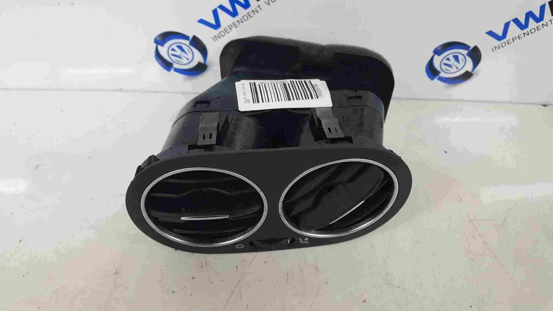 Volkswagen Golf Plus MK6 2009-2012 Drivers OSF Front Heater Vent 5M0819710