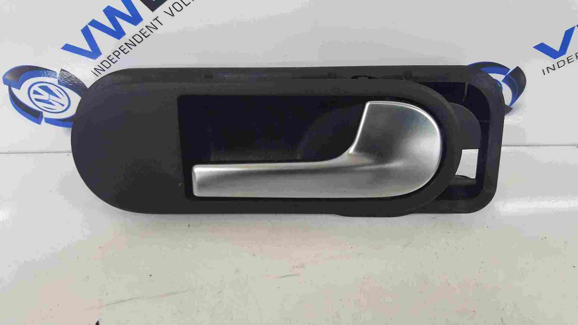 Volkswagen Golf Plus MK6 2009-2012 Drivers OSR Rear Interior Door Handle