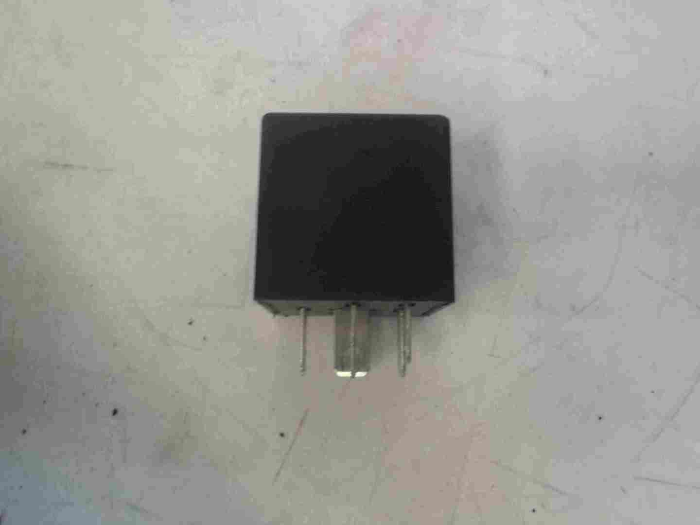 Volkswagen Golf Polo Passat Jetta Relay 2001-2012 191955531