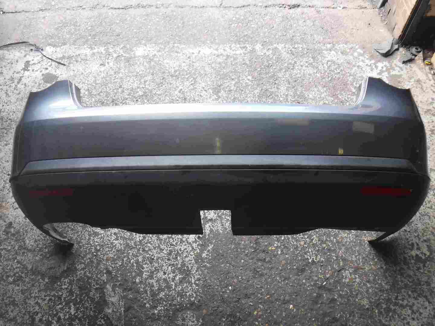 Volkswagen Jetta 2005-2011 Rear Bumper Grey  Silver LD7X