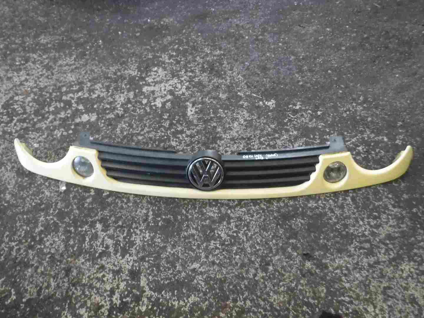 Volkswagen Lupo 1998-2005 Front Bumper Grill Grille Yellow LD1B