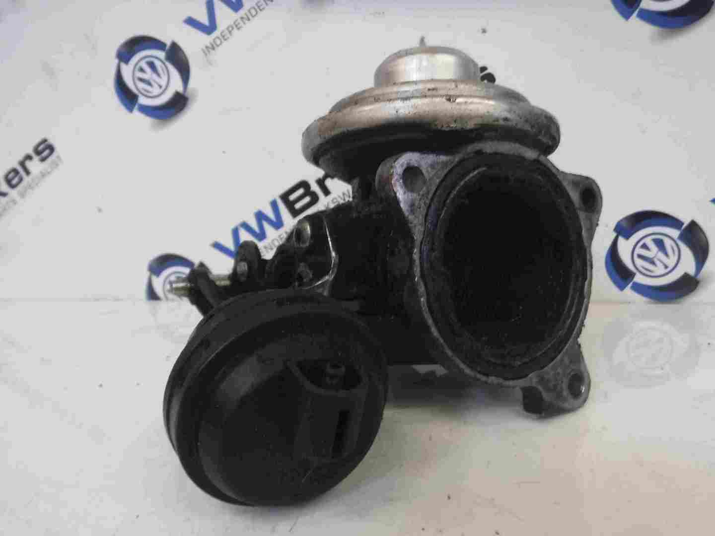 Volkswagen Passat 2001-2005 1.9 TDI EGR Valve 038131501D 038131501AA