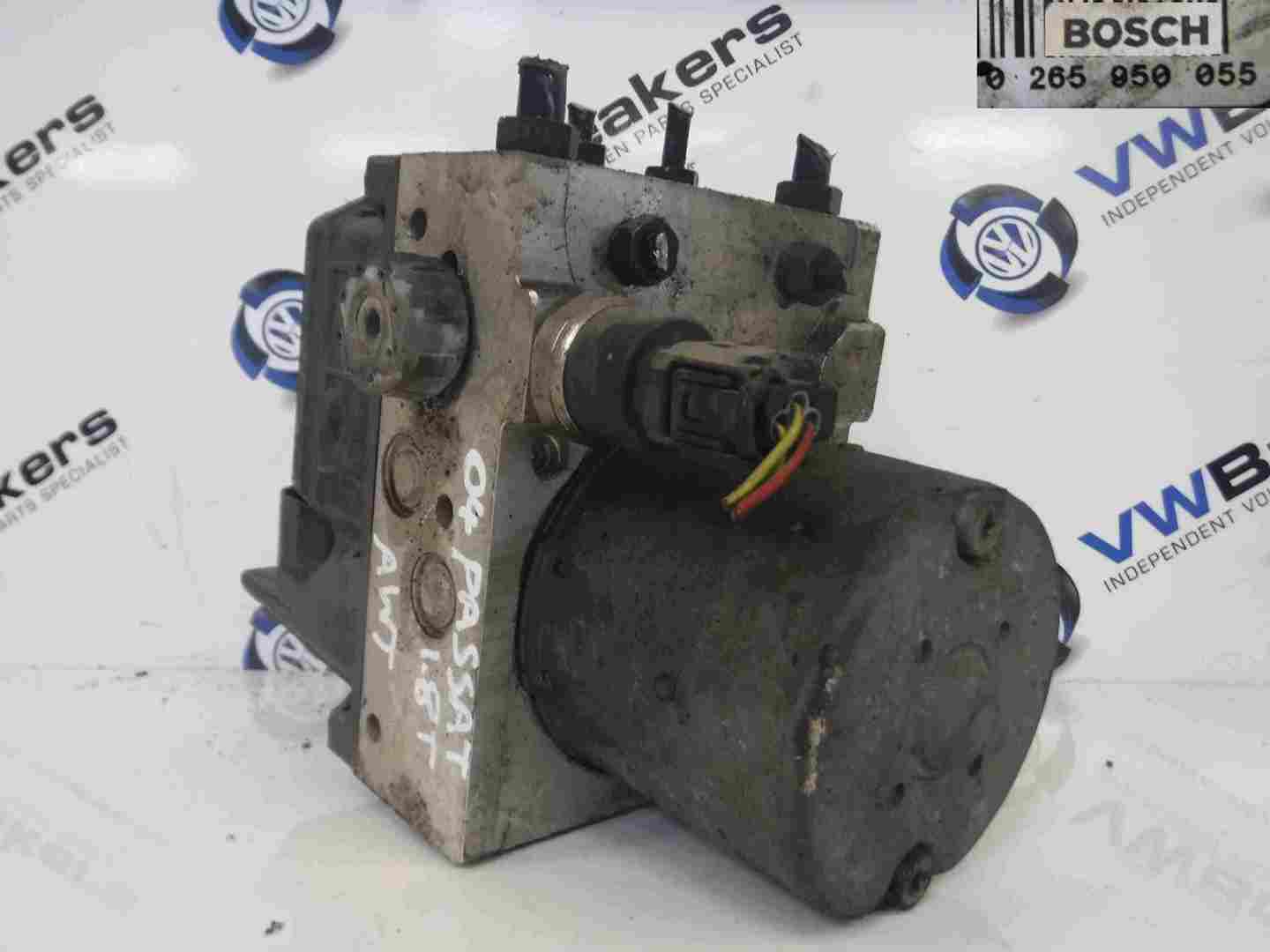 Volkswagen Passat 2001-2005 ABS Pump Unit 0265950055