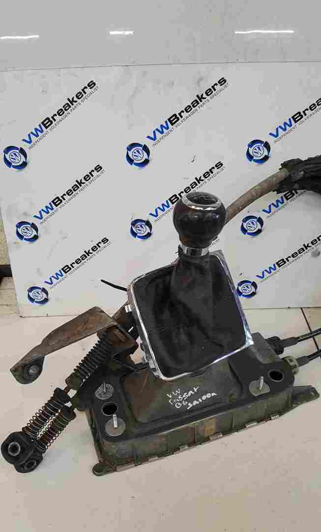 Volkswagen Passat B5 2005-2010 5 Speed Gearstick Mechanism + Cables 1K0711081A