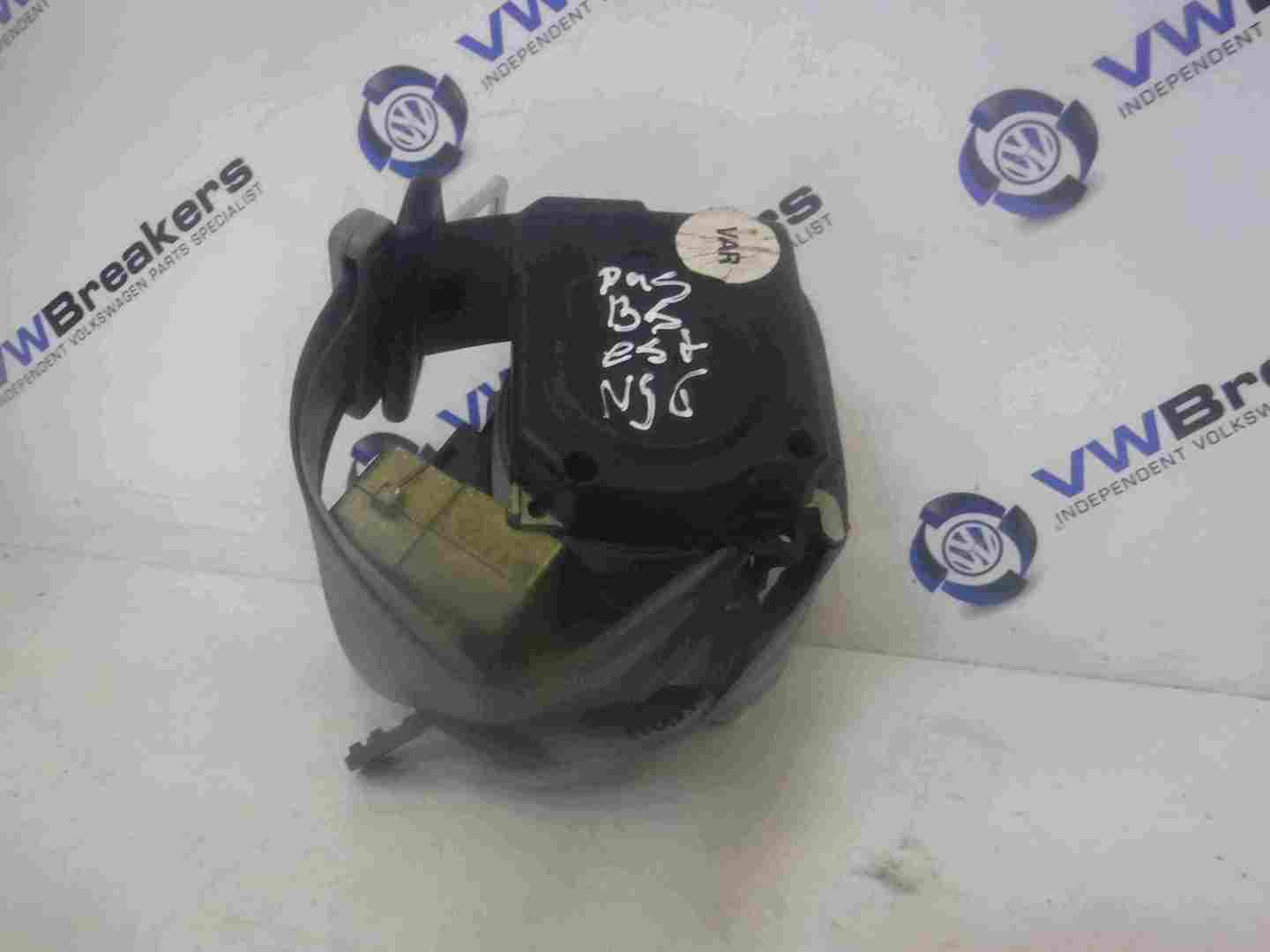 Volkswagen Passat B5 Estate 1996-2000 Passenger NSR Rear Seat Belt